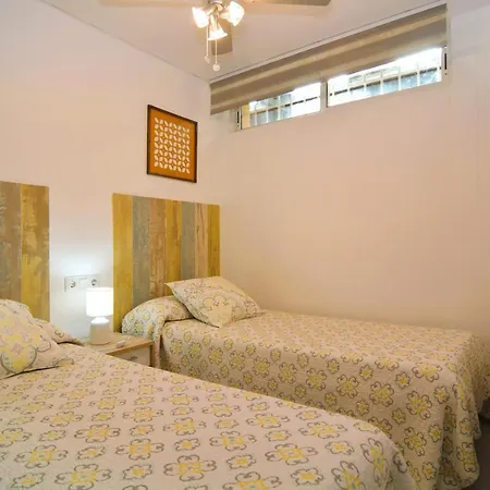 & Golf Seafront House Alicante * 캄포아모르