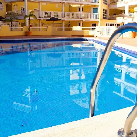 & Golf Seafront House Alicante * 캄포아모르